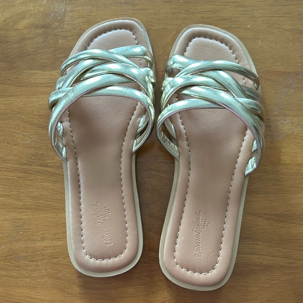 Universal Thread Gold sandals